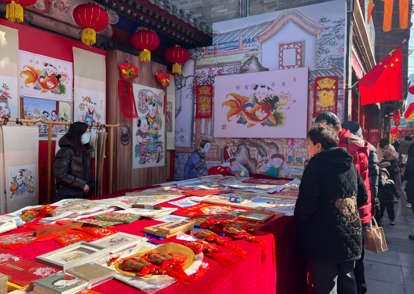 图片包含 室内, 华美, 桌子, 食物
描述已自动生成